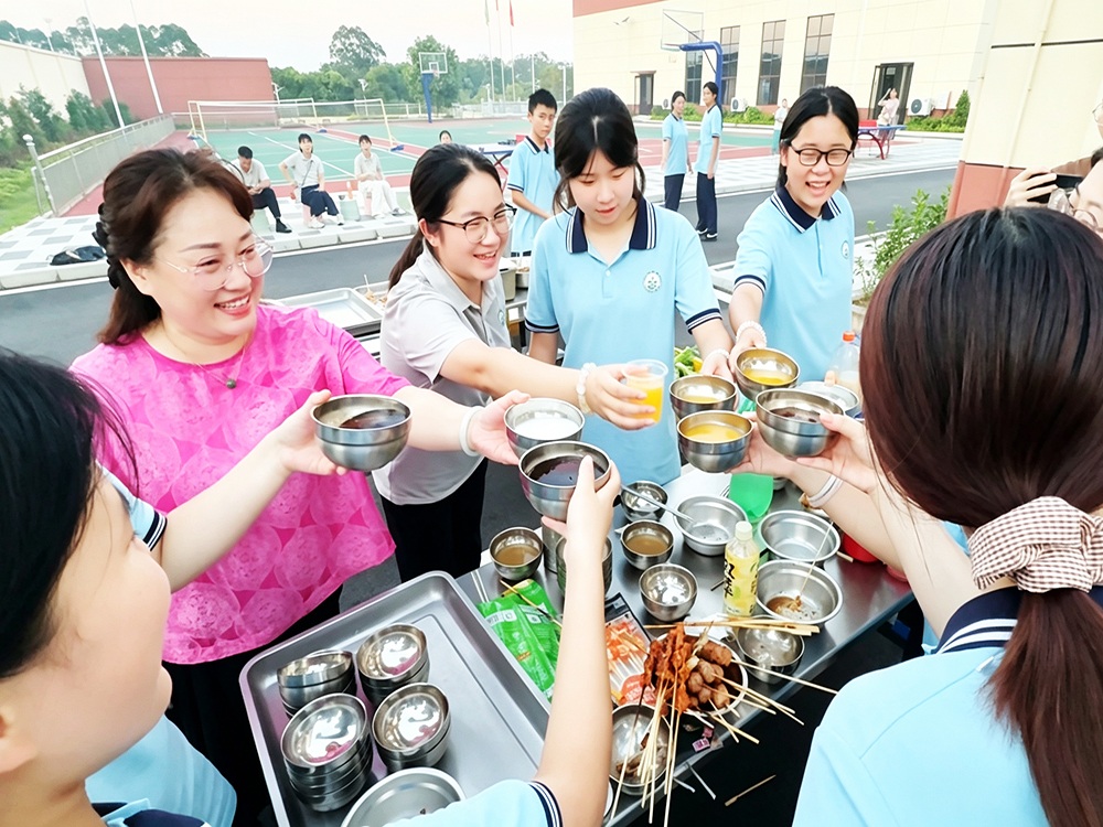 广西崇左正规孩子叛逆期疏导机构联系电话